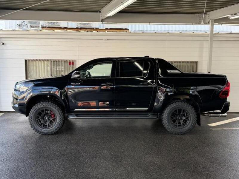 HILUX