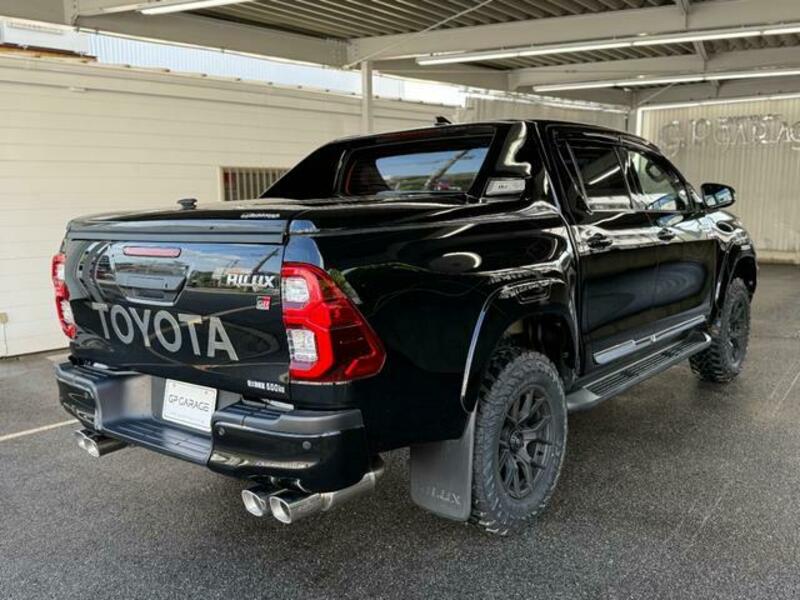 HILUX