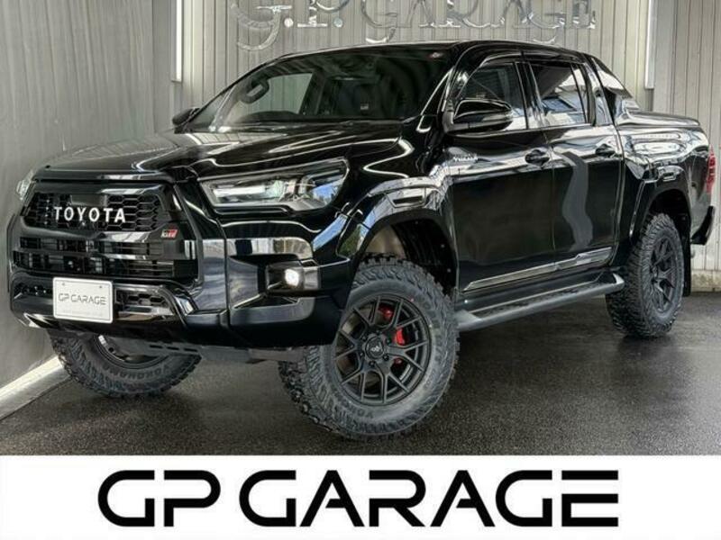 TOYOTA HILUX