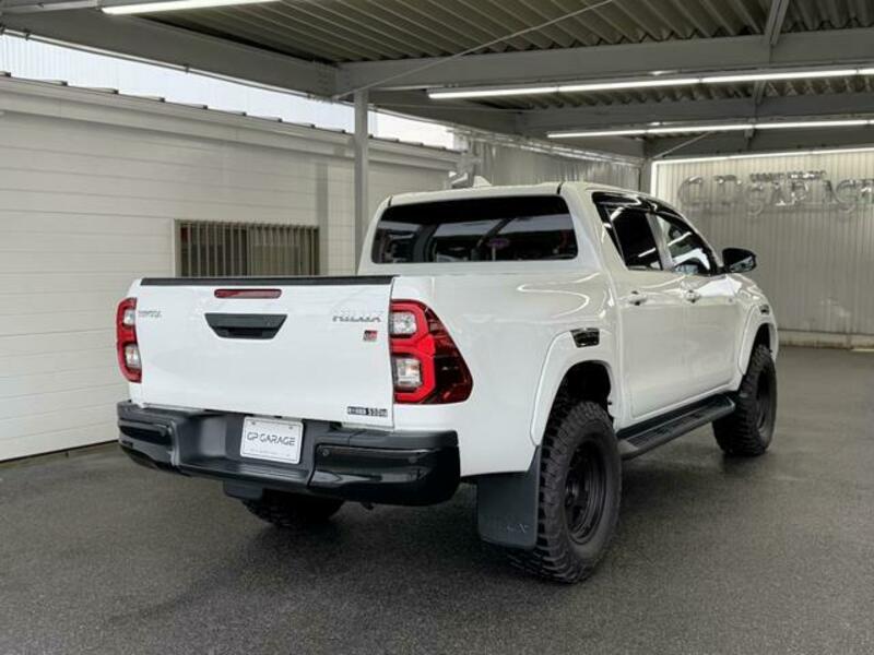 HILUX
