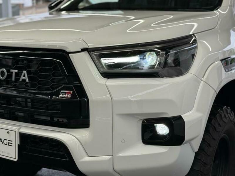 HILUX