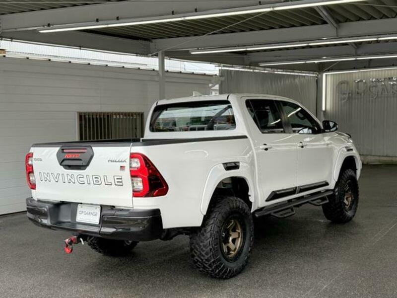 HILUX