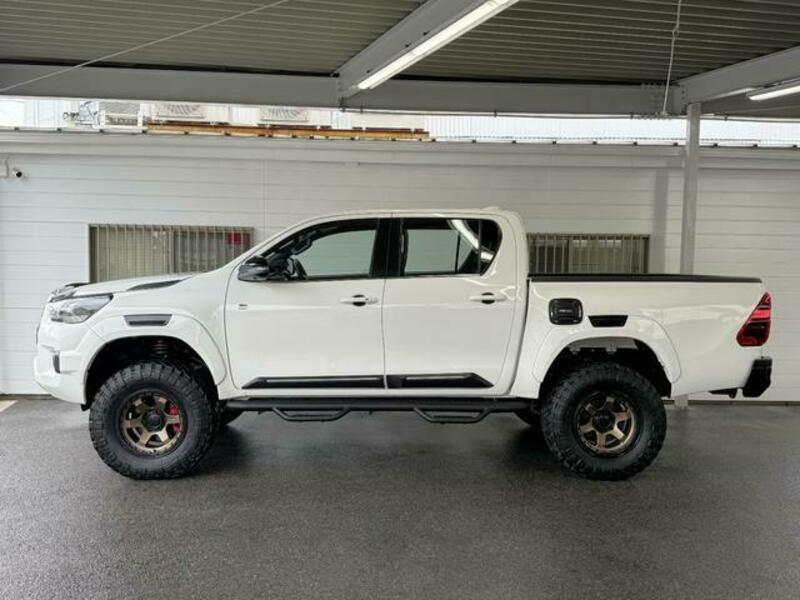 HILUX