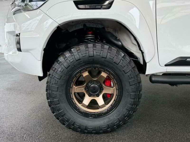 HILUX