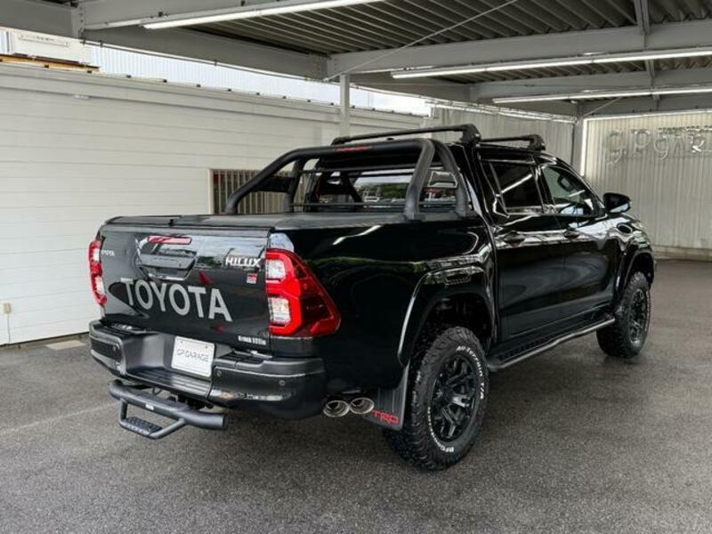 HILUX