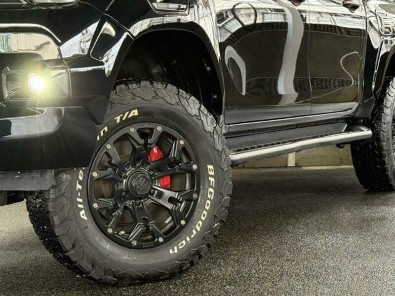 HILUX