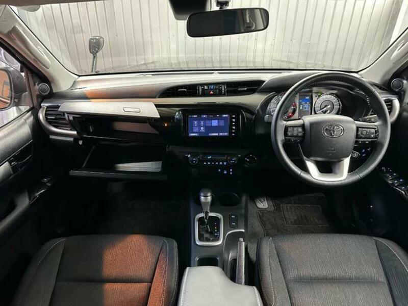 HILUX