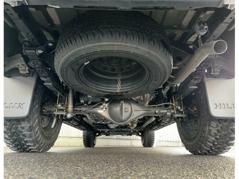 HILUX