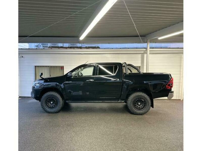 HILUX