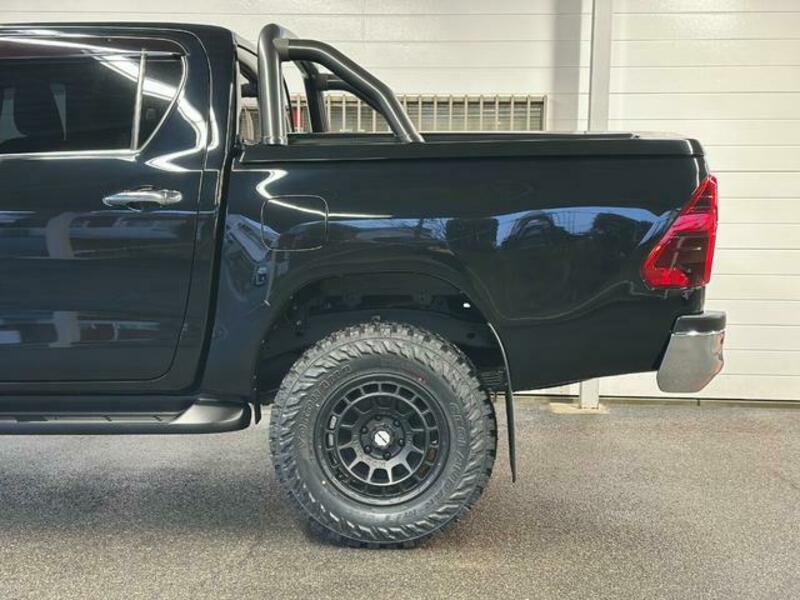 HILUX