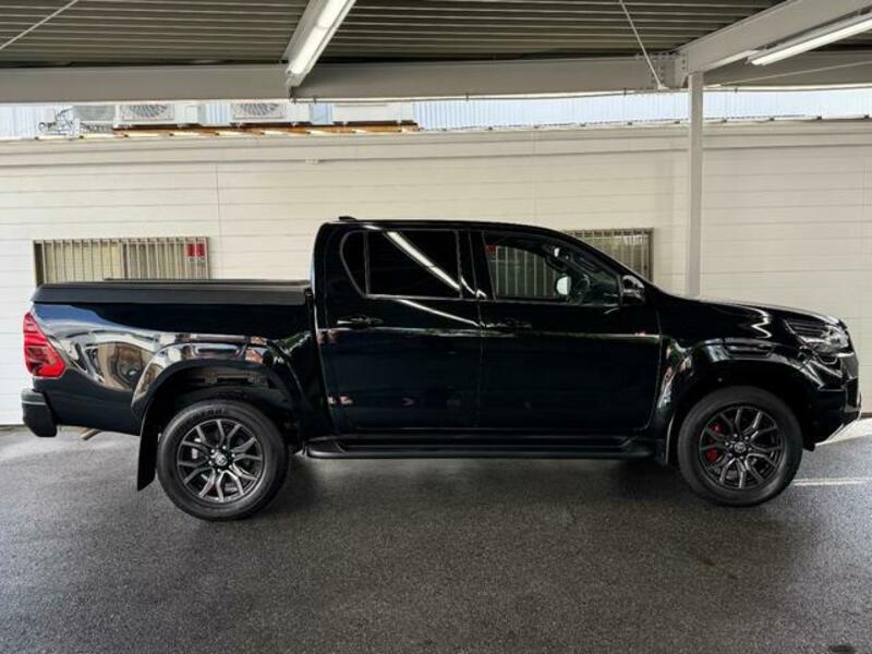 HILUX