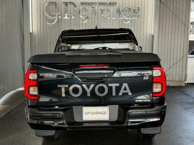 HILUX