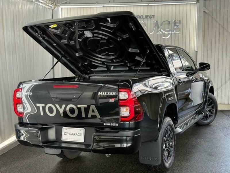 HILUX