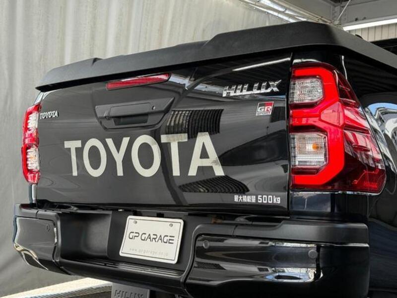 HILUX