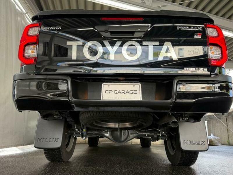 HILUX