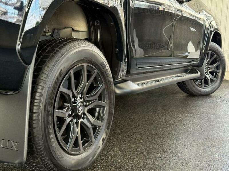 HILUX