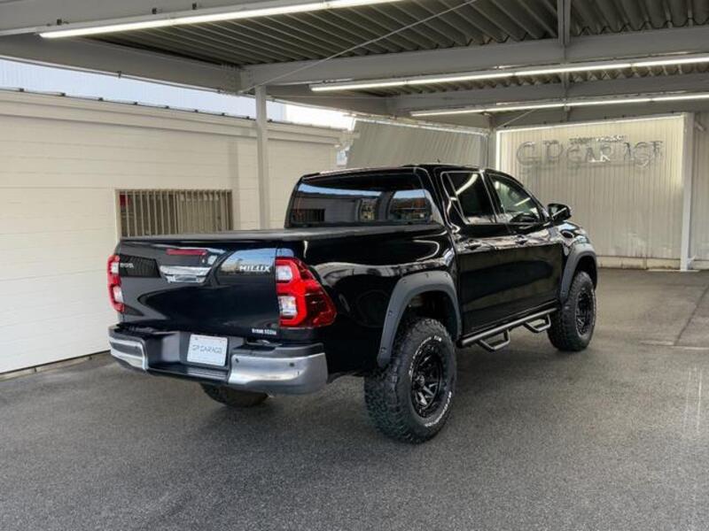 HILUX