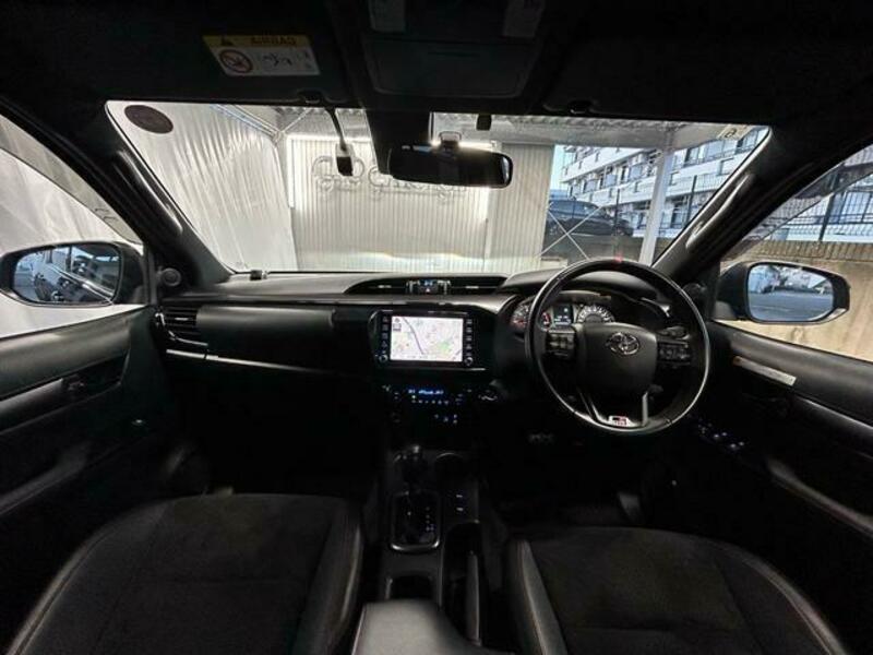 HILUX