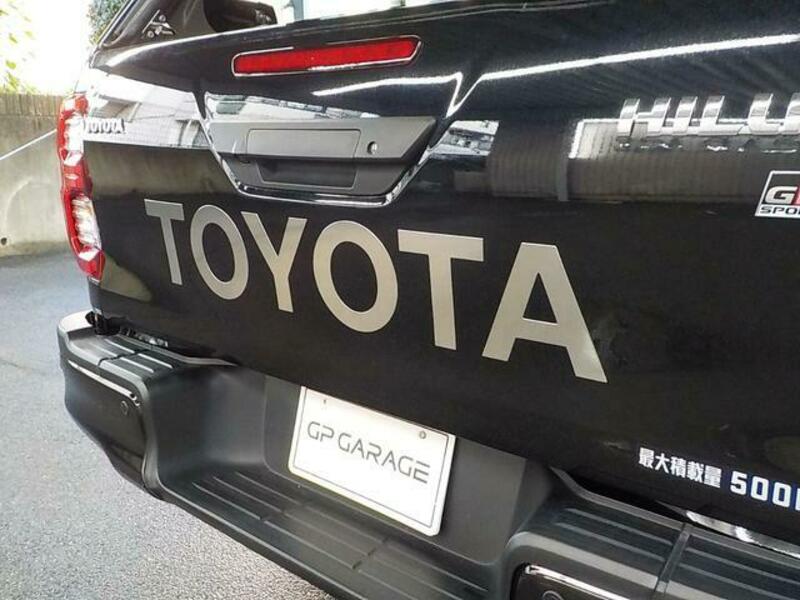 HILUX