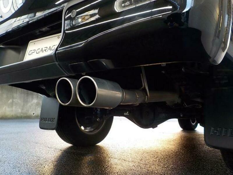HILUX