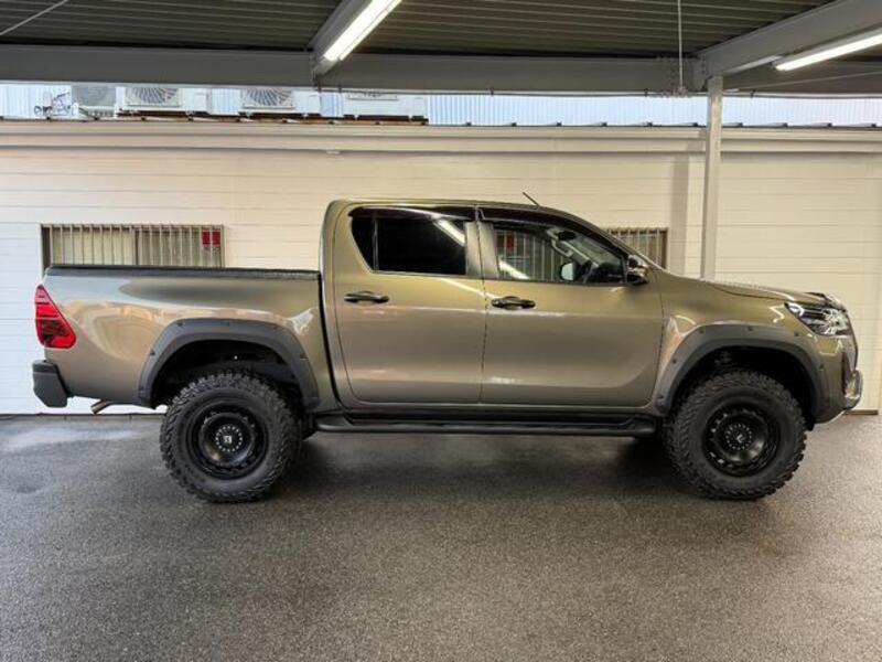 HILUX