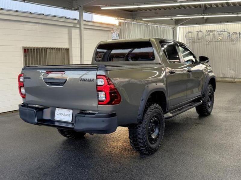 HILUX