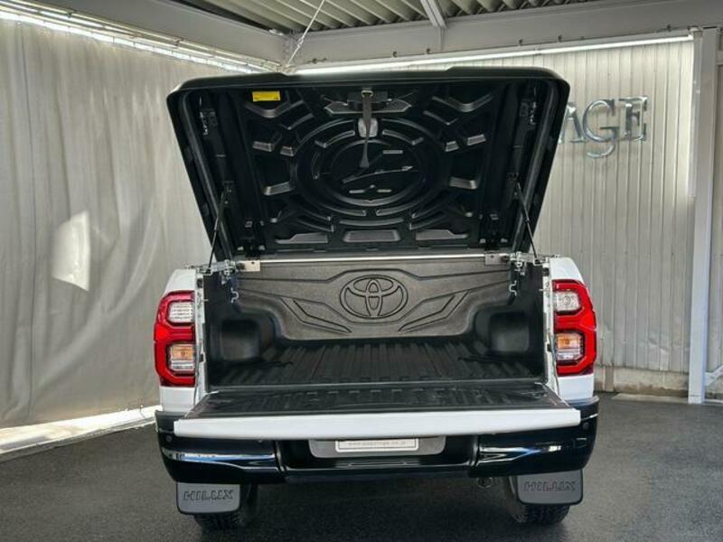 HILUX
