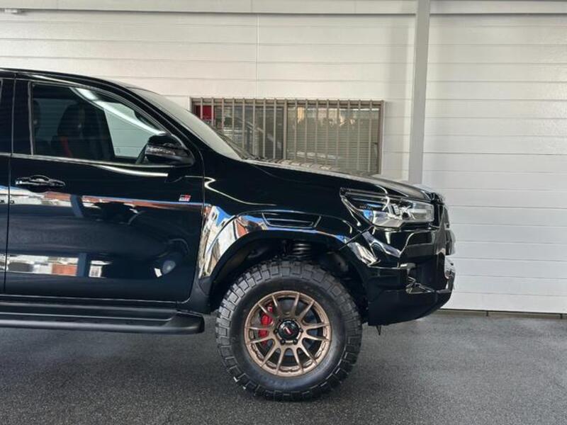 HILUX