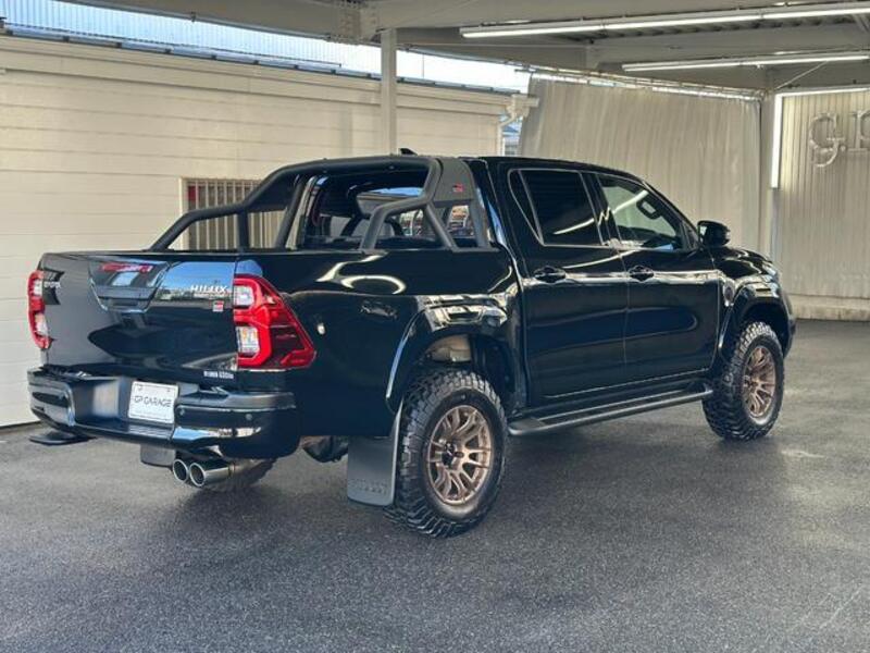 HILUX