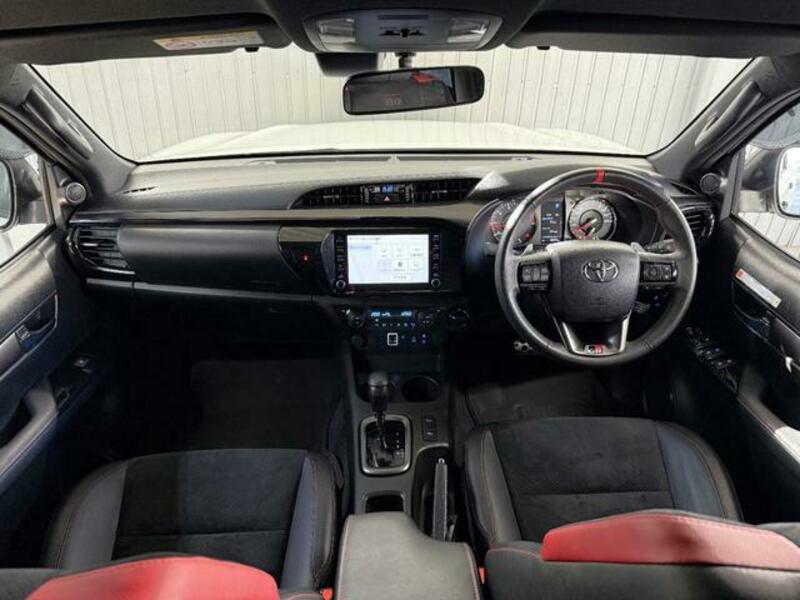 HILUX