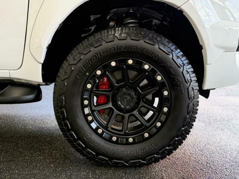 HILUX