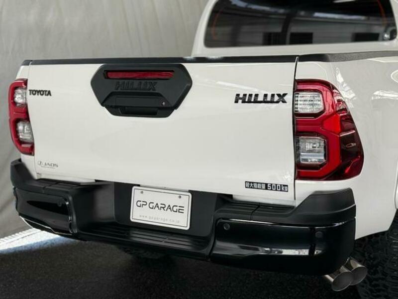 HILUX