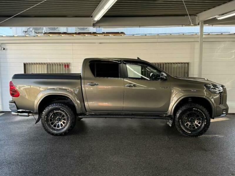 HILUX