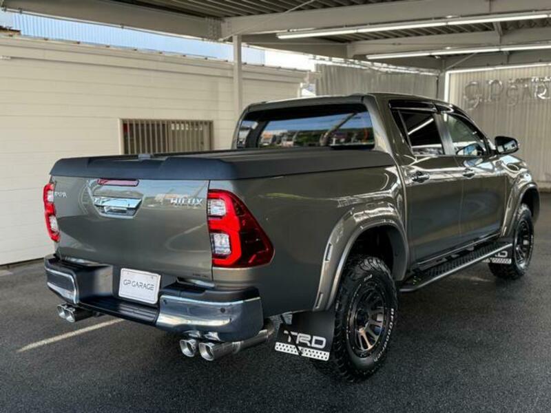 HILUX