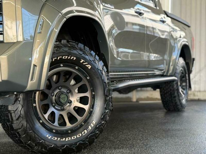 HILUX