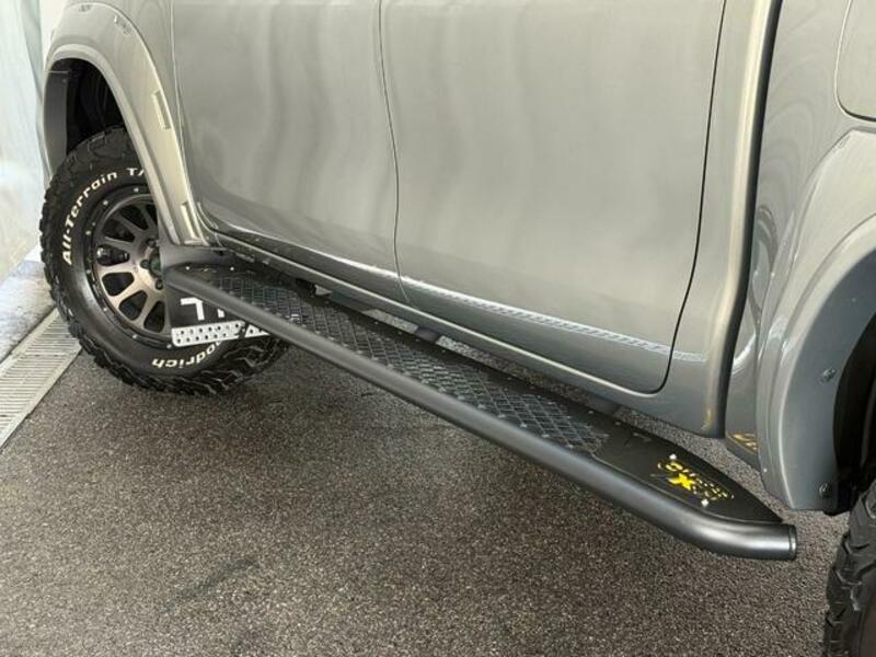 HILUX