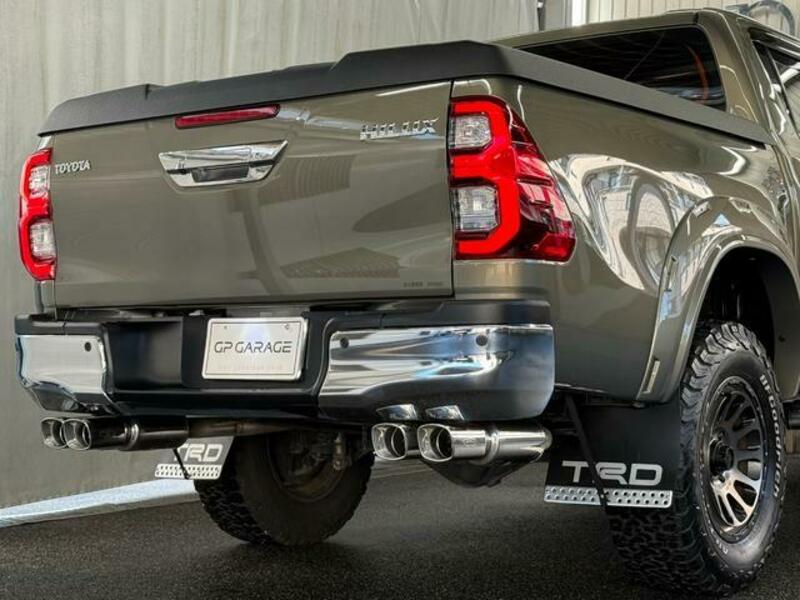HILUX