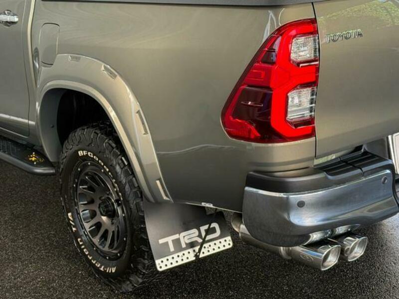 HILUX