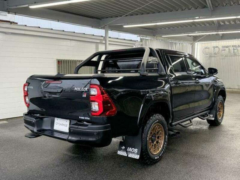 HILUX
