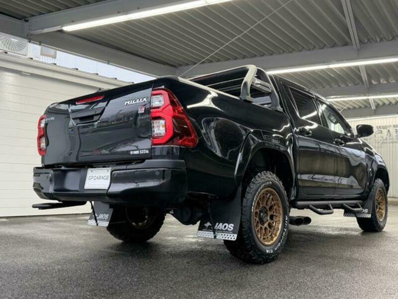 HILUX