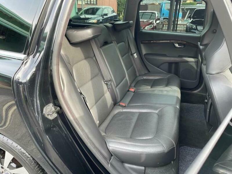 V70