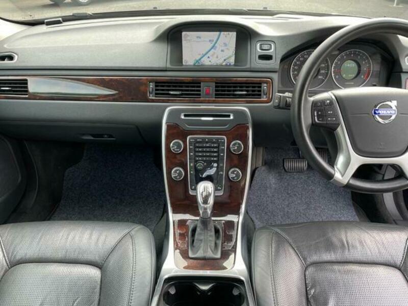 V70