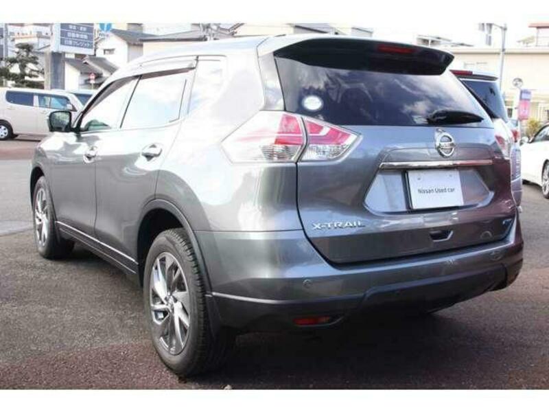 X-TRAIL