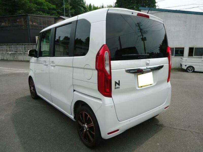 N BOX