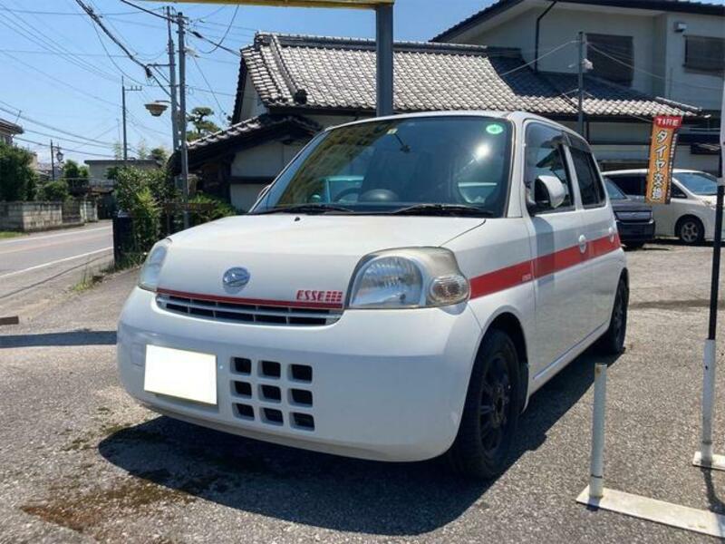 DAIHATSU ESSE