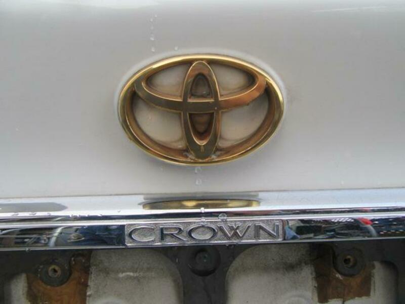 CROWN MAJESTA