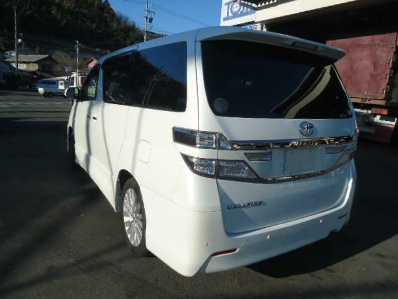 VELLFIRE
