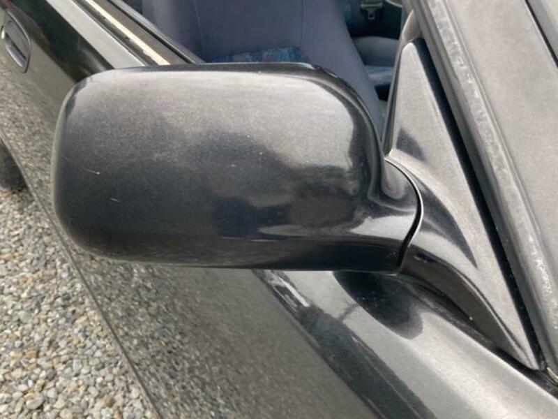 COROLLA LEVIN