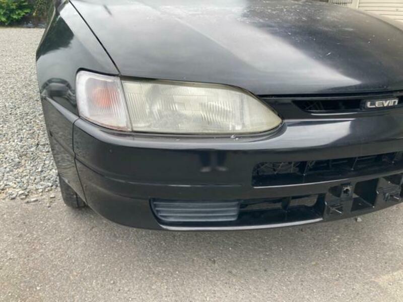 COROLLA LEVIN