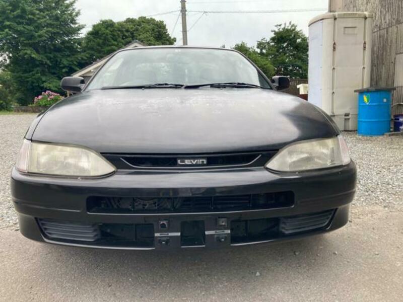 COROLLA LEVIN